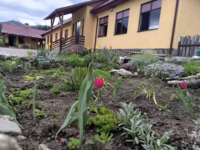 Hidesegi eleni iskola