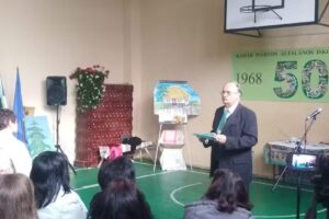 K&aacute;d&aacute;r M&aacute;rton &Aacute;ltal&aacute;nos Iskola Mezőpanit