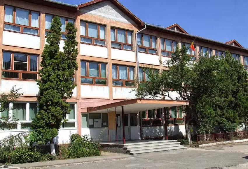 Liceul Ortodox &bdquo;Episcop Roman Ciorogariu&rdquo;