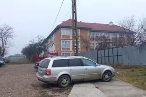 ŞCOALA CLASELE I-VIII S&Acirc;RBI