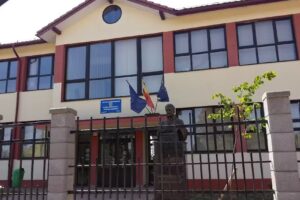 Şcoala cu clasele I-VIII