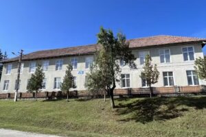 ŞCOALA CU CLASELE I-VIII FOLEŞTII DE SUS