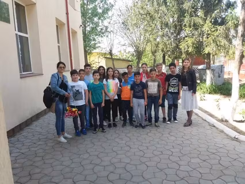 Scoala cu clasele I-VIIL Nr.3