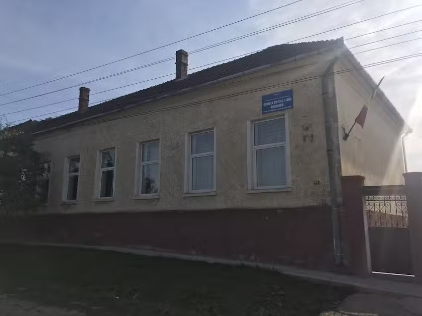 Școala cu clasele I-Vlll