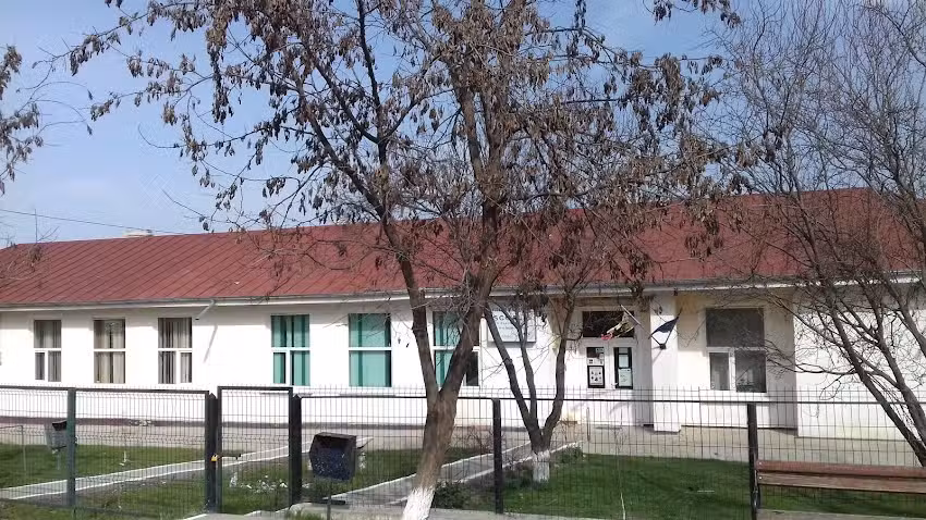 Școala Dumbrava