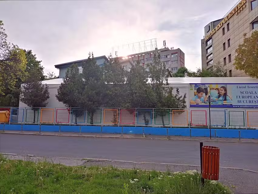 Școala Europeană București