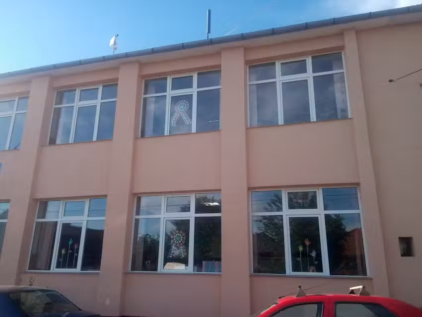 Scoala Generala I-IV Cauaceu Csokonai Vitez Mihaly