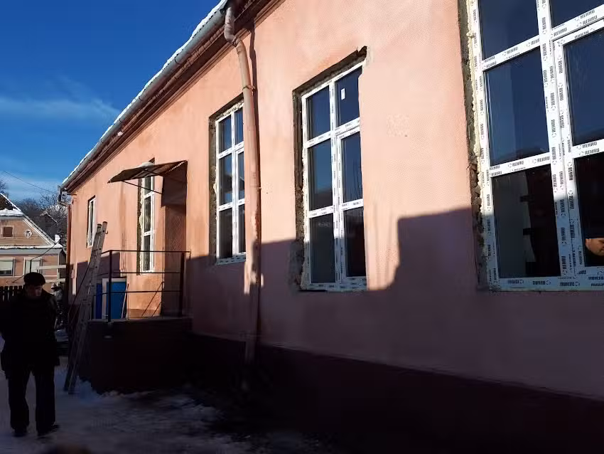 ŞCOALA GENERALĂ UNGRA