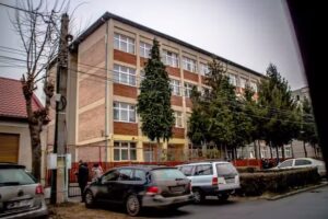 Şcoala Gimnazială „Dr. Vasile Lucaciu”