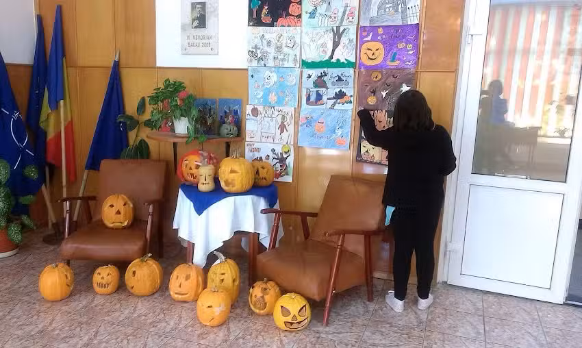 Școala Gimnazială &bdquo;Ion Luca&rdquo;