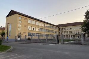 Școala Gimnazială &bdquo;Miron Pompiliu&rdquo; cls. I-VIII