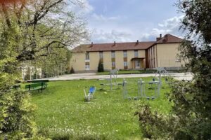 Scoala Gimnaziala NR.1 Borla