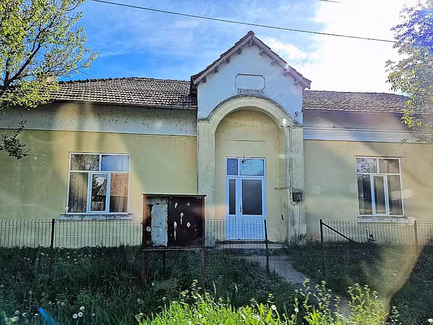 Școala primară Bobu