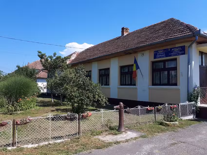 Școala Primară Chișlaca