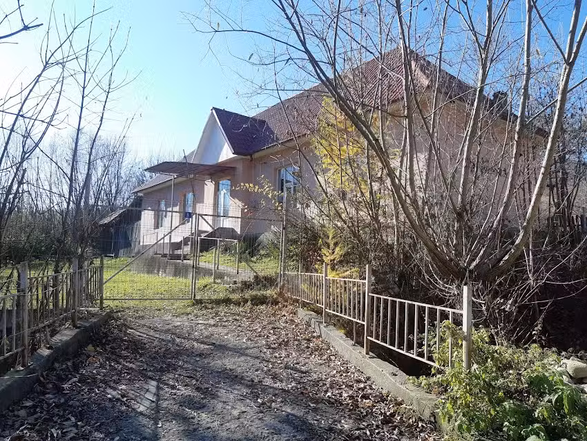 Şcoala Primară Ciugheș