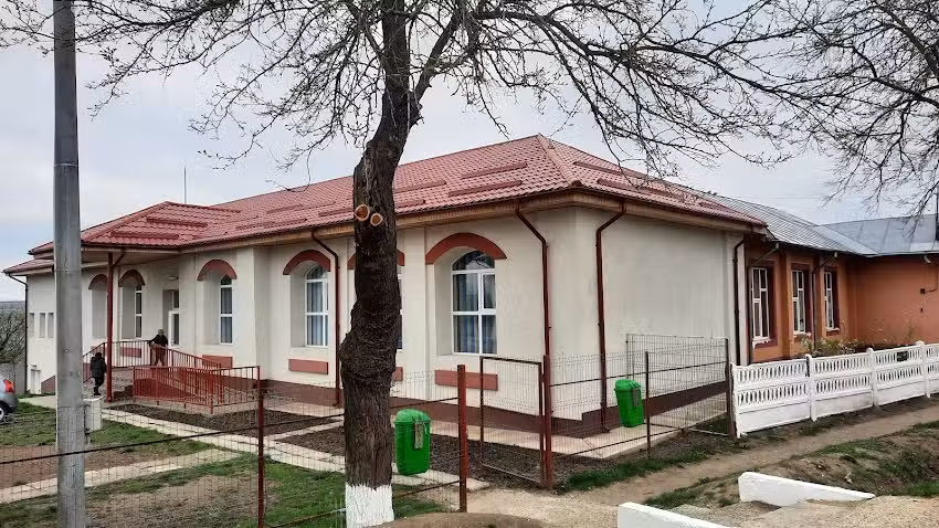 Școala Primară Crăiești