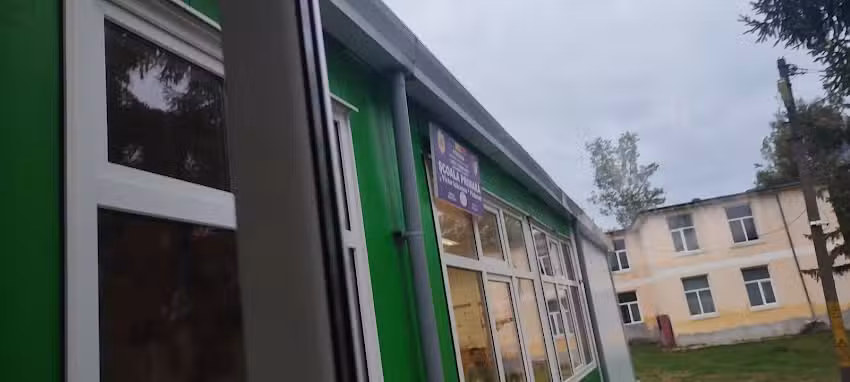 Școala Primară Victor Isăceanu