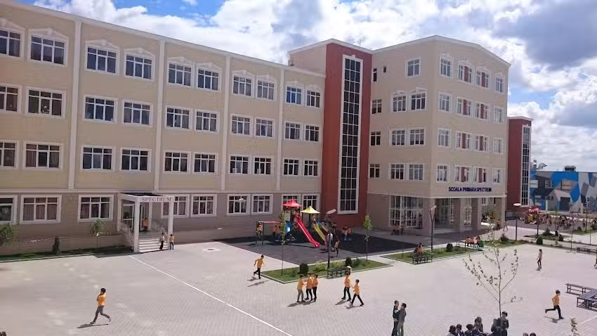 Școala Spectrum Bucureşti