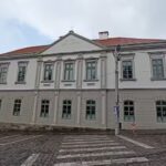 Tam&aacute;si &Aacute;ron &Aacute;ltal&aacute;nos Iskola